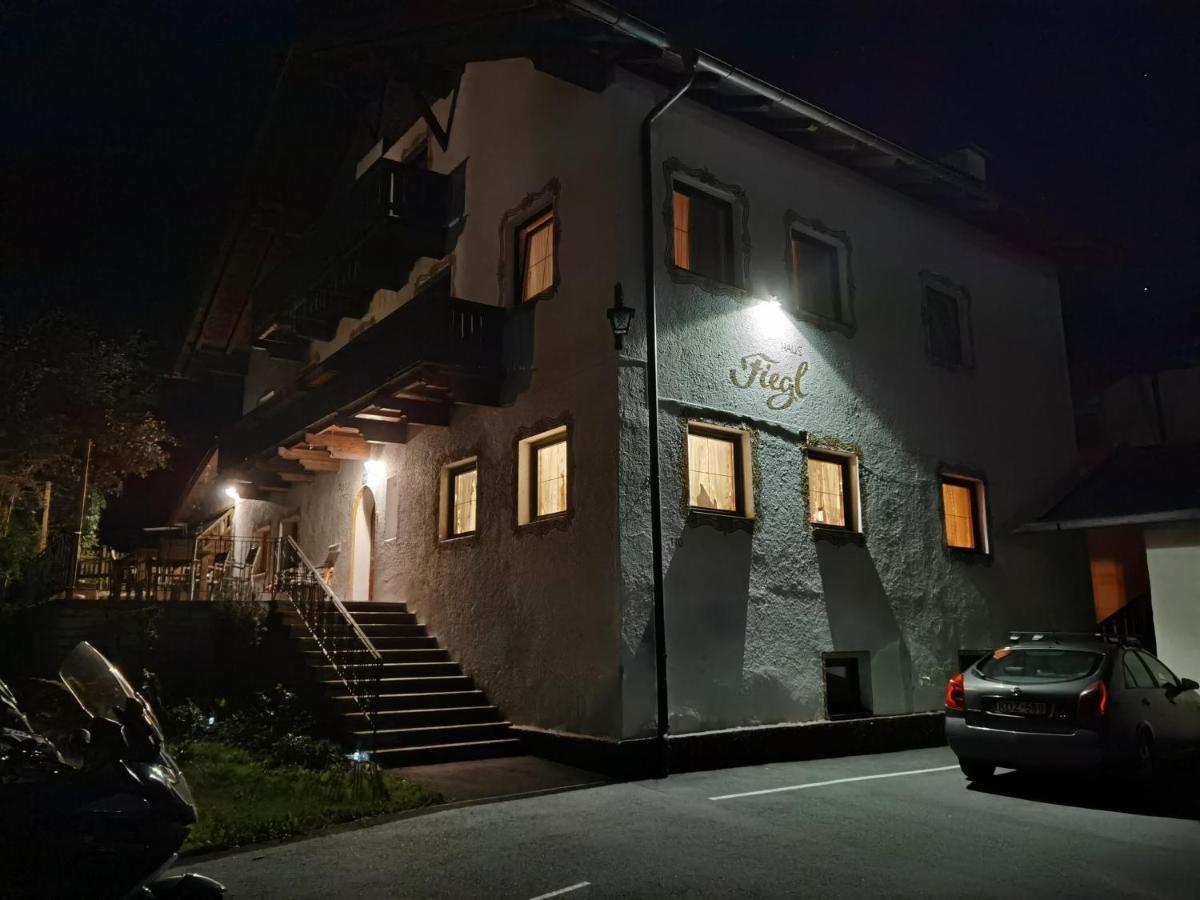 Haus Fiegl Hotel Oetz Ngoại thất bức ảnh