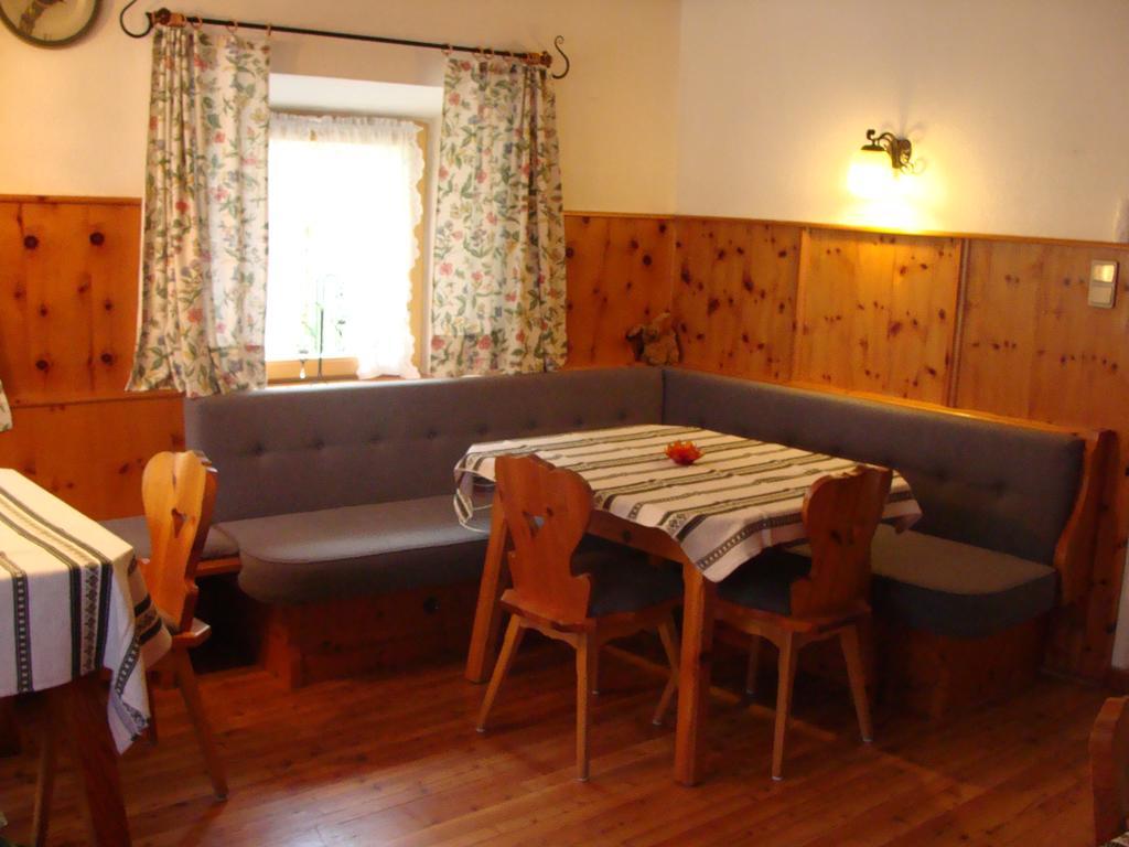 Haus Fiegl Hotel Oetz Ngoại thất bức ảnh